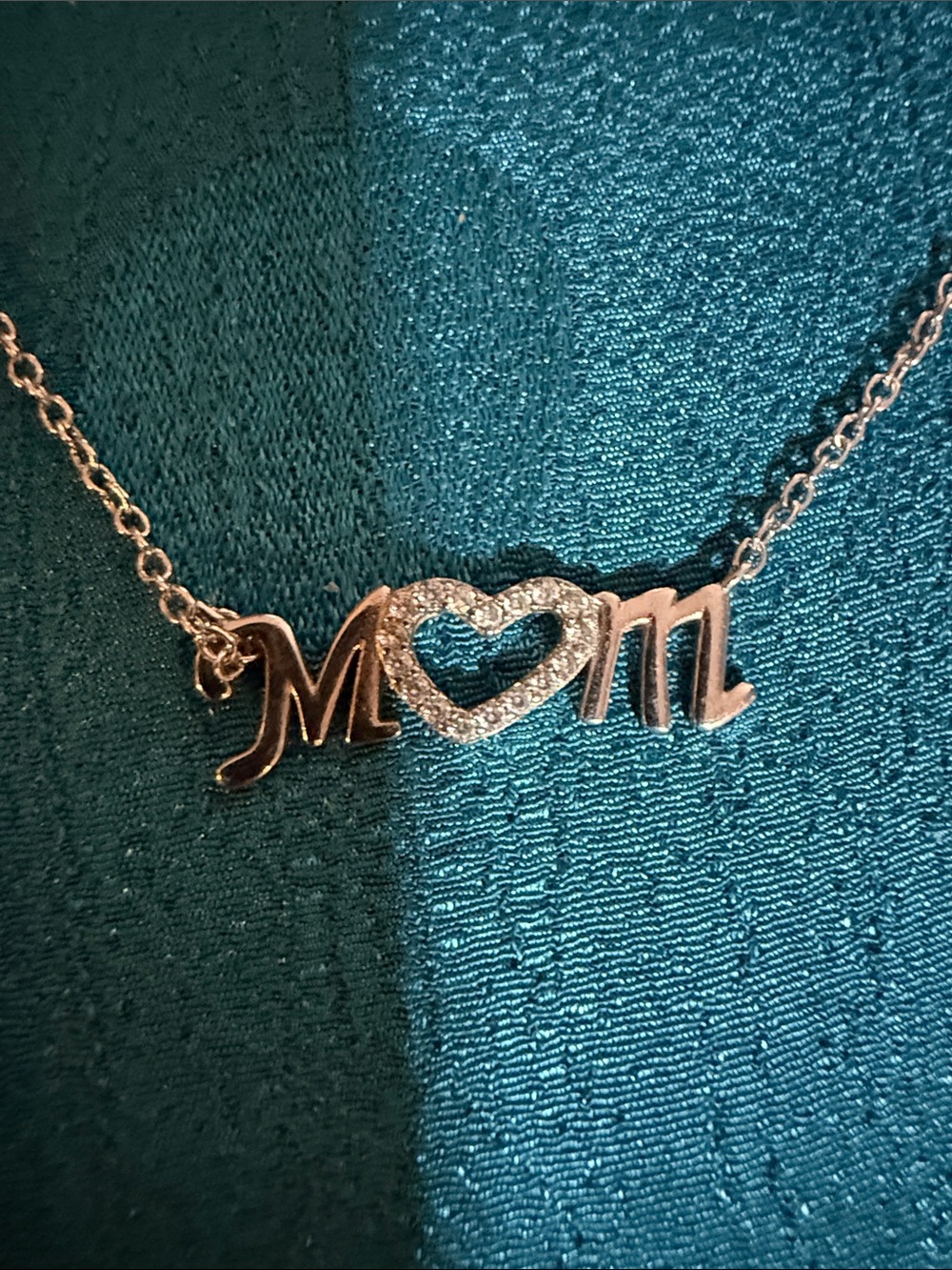 Silver 'Mom' Heart Pendant Necklace - Elegant Mother's Jewelry
